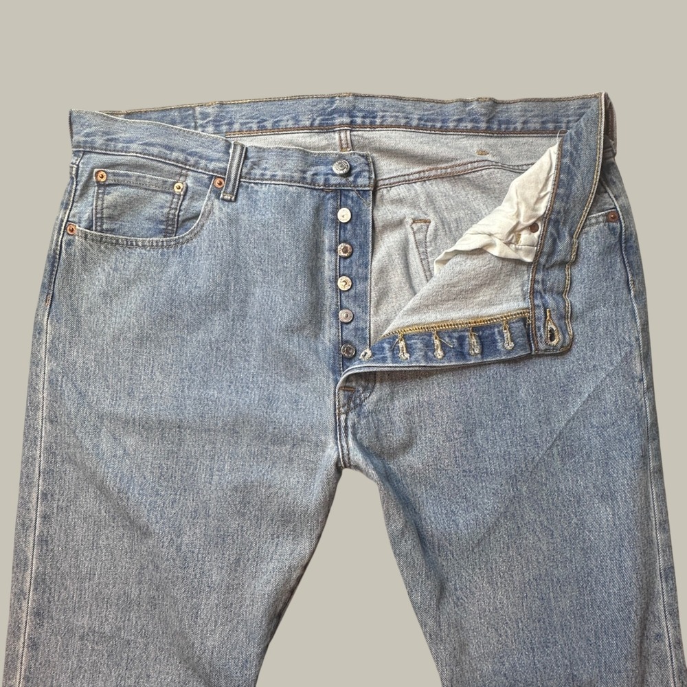 Levi's 501 Jeans Mens 40x29 Original Light Wash Straight Leg Button Fly Denim